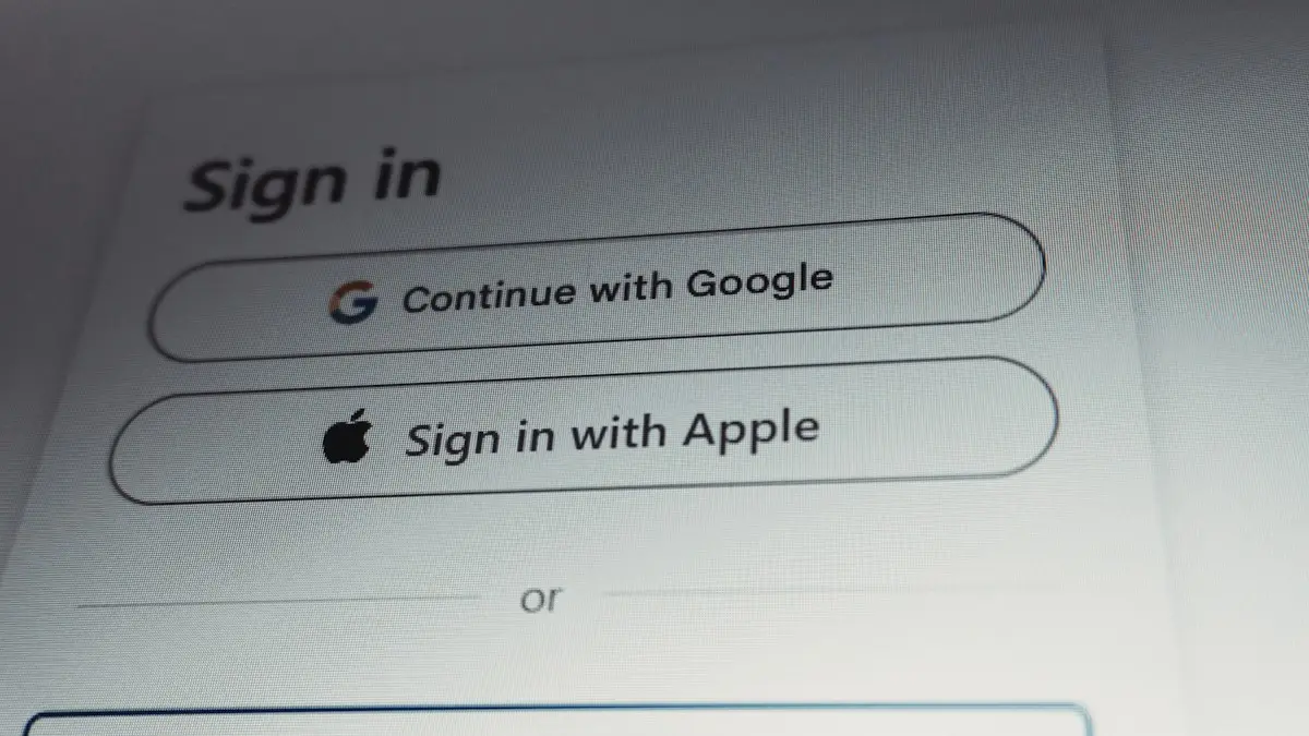 Sign in options with google and apple accounts