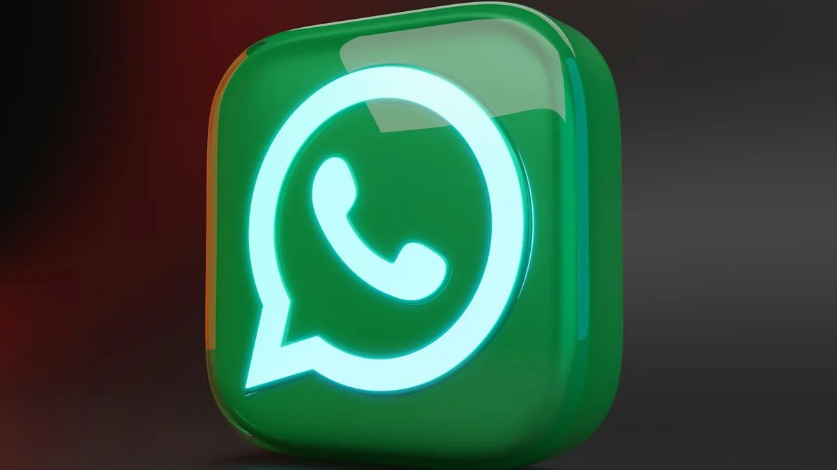 A green square button with a green WhatsApp icon