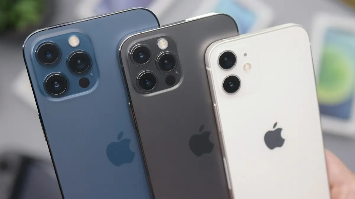 White and blue iphone cases